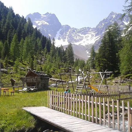 Bruegglers Ferienhaeuser * Sankt Leonhard im Pitztal