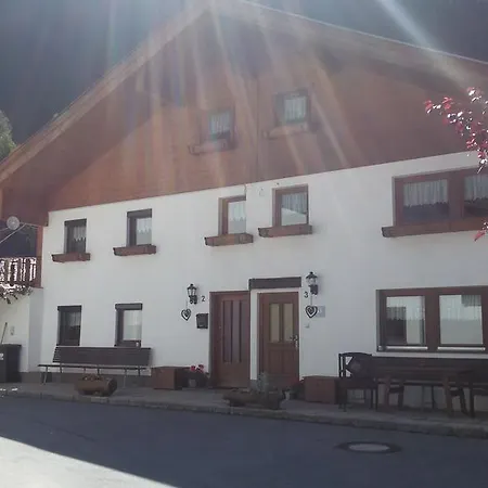 Bruegglers Ferienhaeuser * Sankt Leonhard im Pitztal